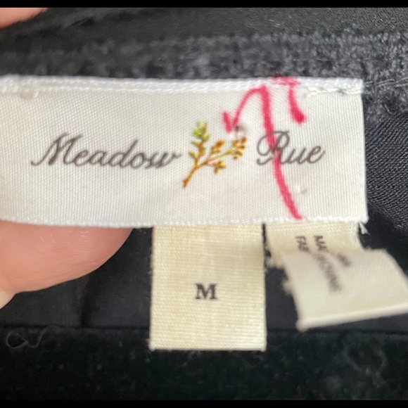 Like New Anthropologie Meadow Rue Black Tunic Lace Overlay Size M - Picture 9 of 10